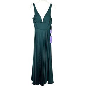 Ladivine Dress Womens 4 Emerald Green 7469 Formal Gown Deep V Maxi Evening